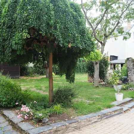 Indépendant * Angers